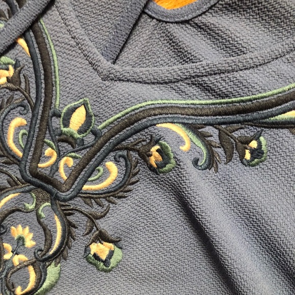 Large top 💍 - Picture 2 of 4